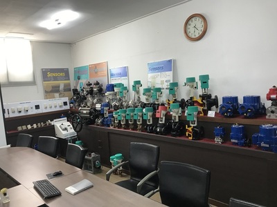 遠(yuǎn)為貿(mào)易拜訪韓國GINICE吉事工廠